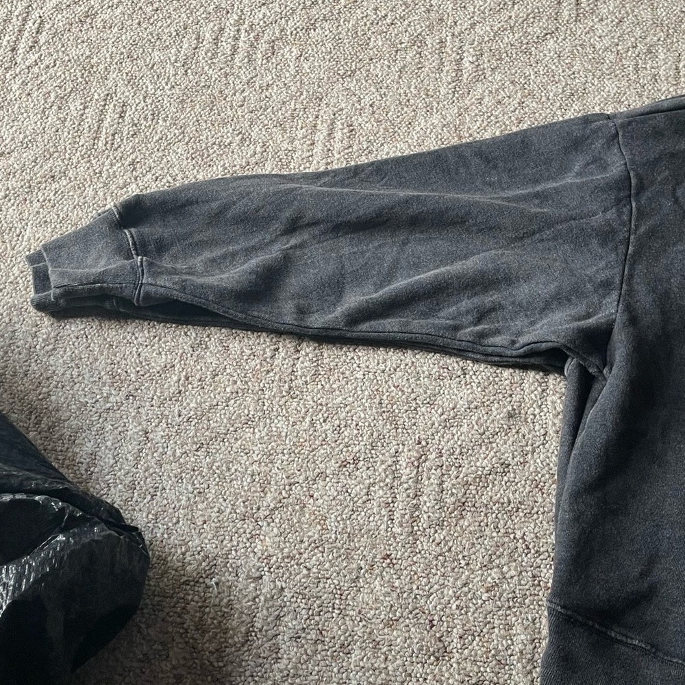 Size large sweat shirt for Aididas